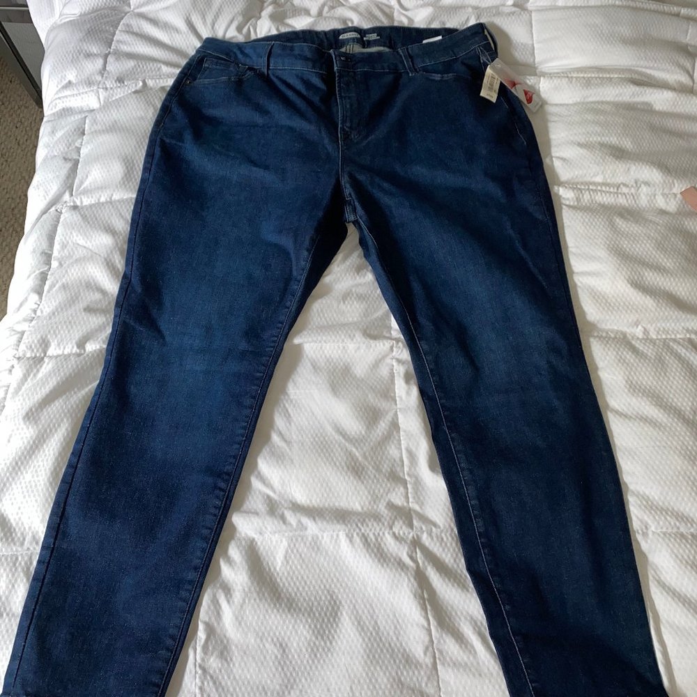 NWT | Old Navy Skinny Jeans (Size 18P)